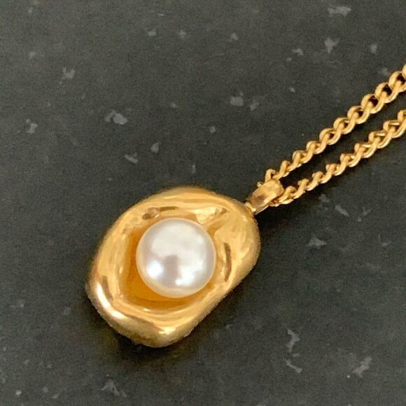 Golden Egg in a Nest Pendant Necklace with Faux Pearl - Picture 3 of 8